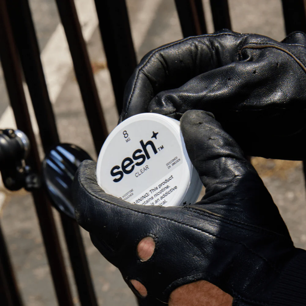 Sesh Clear Nicotine Pouches use